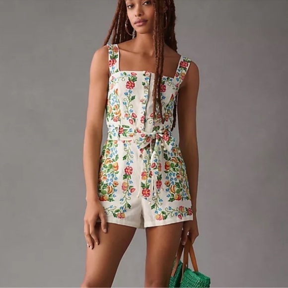 FARM Rio Pants - NWOT FARM Rio Tropical Romance Floral-Print Linen-Blend Romper Women’s Medium